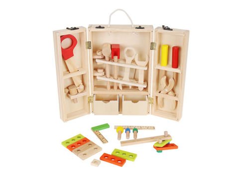 Box + set of wooden tools 