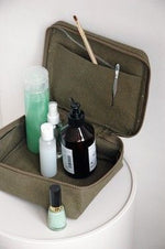 Toiletry bag made of paper (long-stay) 